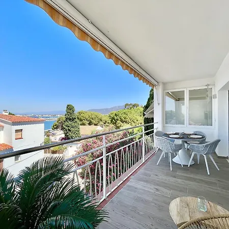 Apartament Near Canyelles Petites Roses